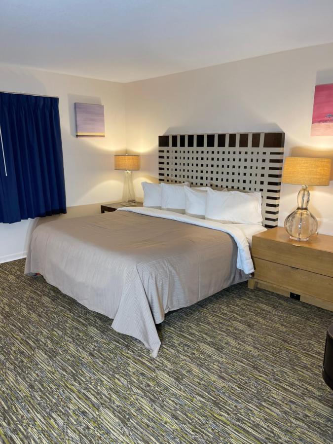 Camp Inn Lodge Oscoda Extérieur photo