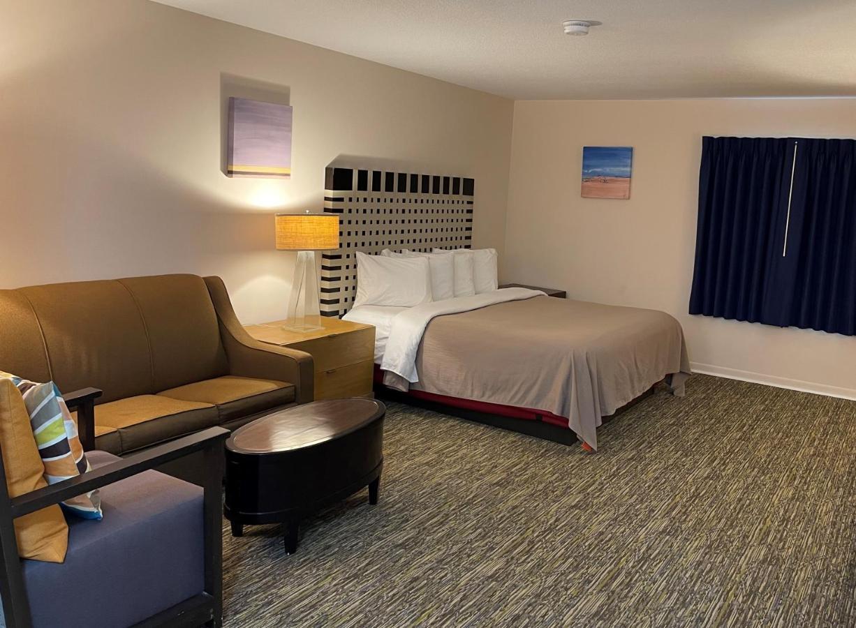 Camp Inn Lodge Oscoda Extérieur photo